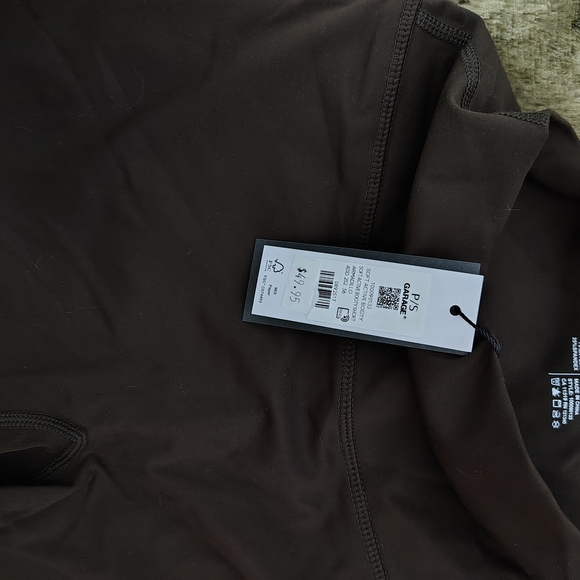 Garage Soft Active Y-Back Tank With Matching Booty Shorts - Picture 5 of 5